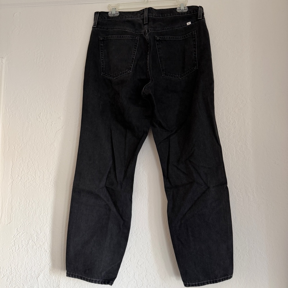 Sunday Best Low Key Mom Jeans in Washed Black. Size 31 - Picture 5 of 10